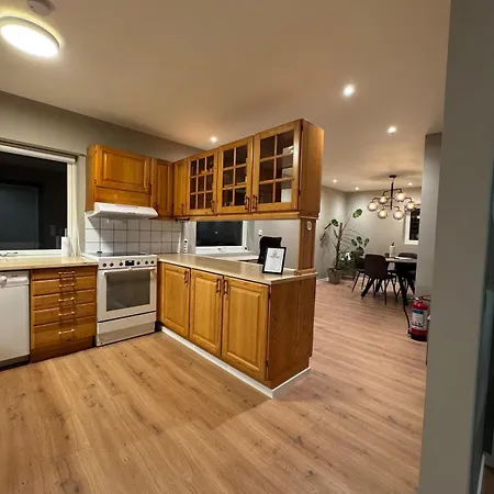 Downtown Leknes - Adventure In Lofoten - Free Parking - Airport 5 Min Apartamento Leknes