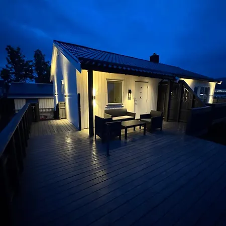 Downtown - Adventure In Lofoten - Free Parking - Airport 5 Min Lejlighed